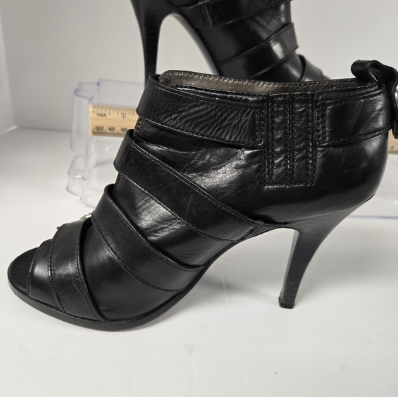 Coach High Heel Bootie Size 7.5B Black EUC - Picture 3 of 8